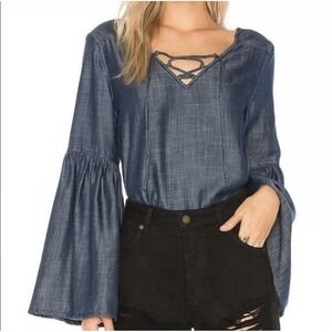Sanctuary Top Women's XS Lace Up Chambray Woven Long‎ Sleeve Bell Sleeve